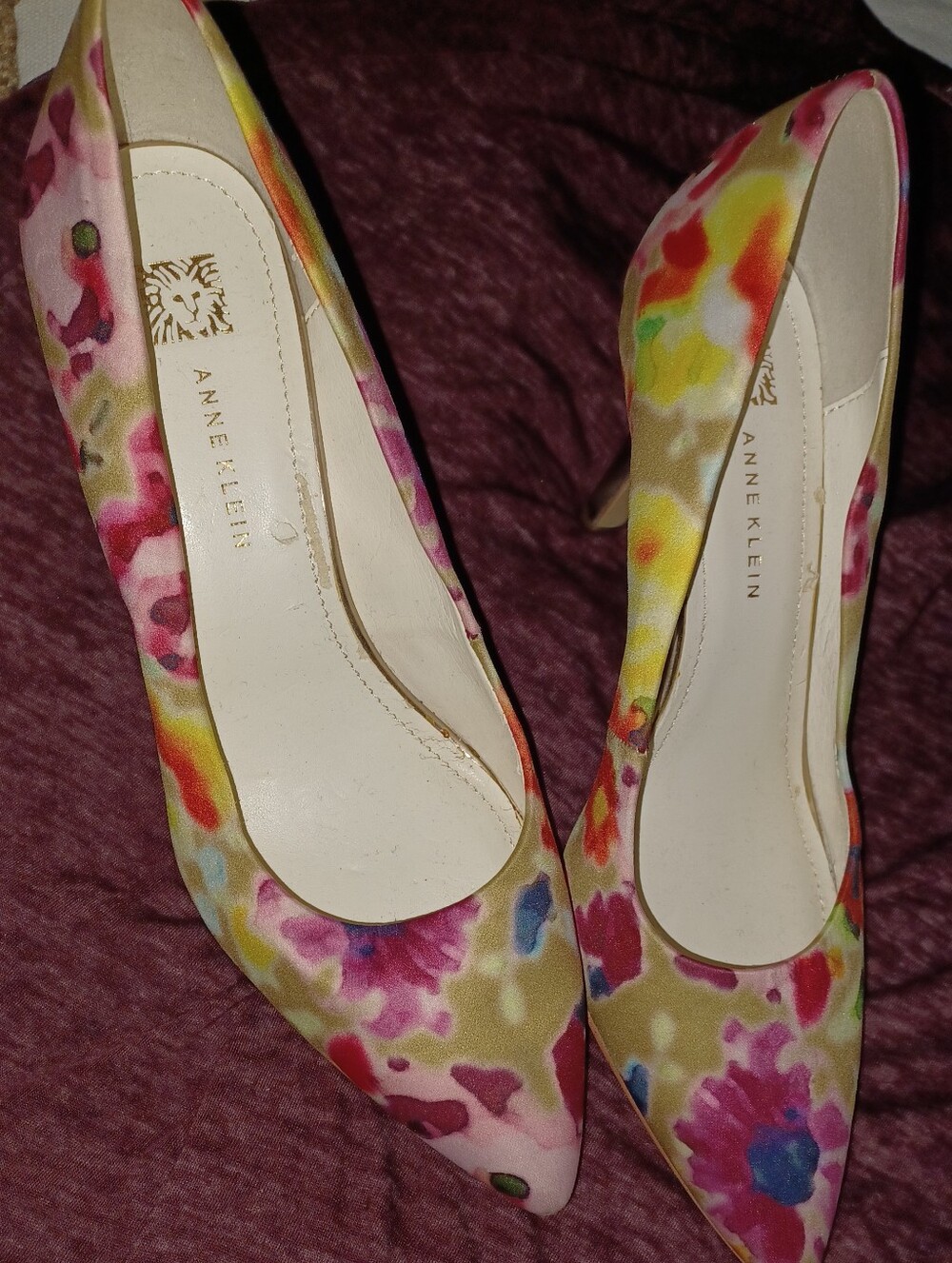Anne Klein Pink Floral Monet Multicolor Impressionism Pointed Gold Shaft Pumps